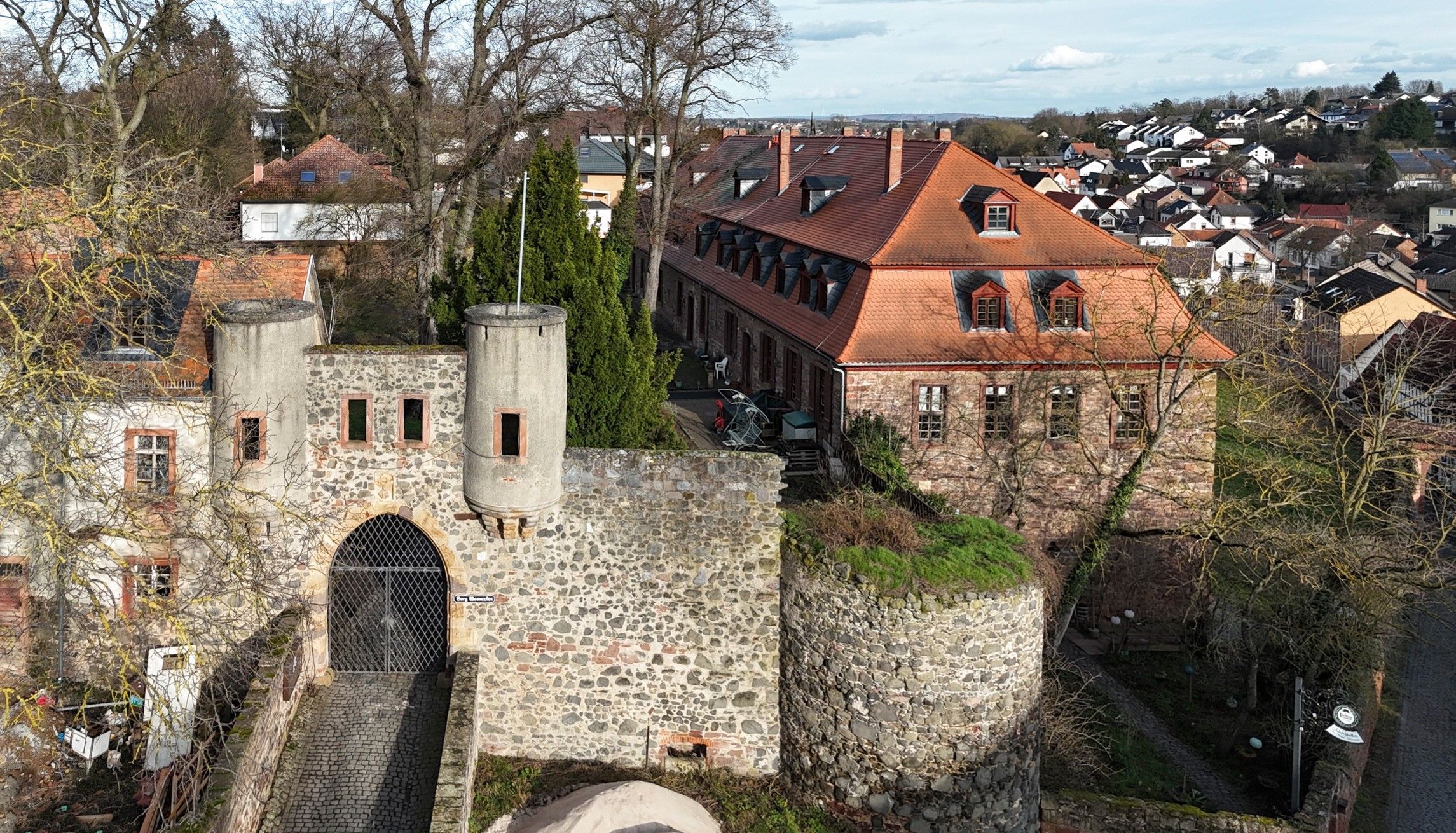 Fotky Zámok v Hesensku, neďaleko Frankfurtu nad Mohanom a Hanau