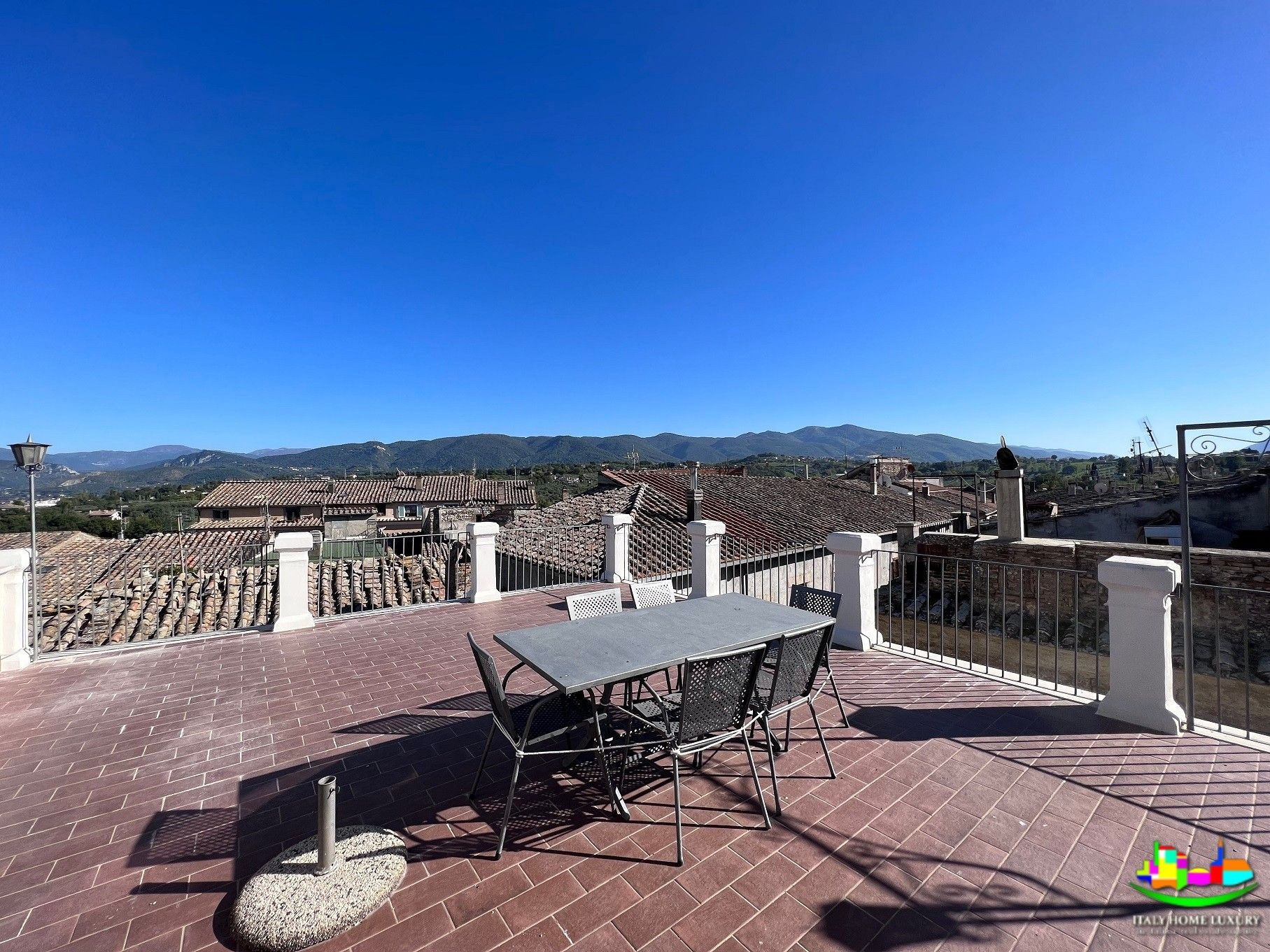 Fotky Historický dom pri Terni s panoramatickou strešnou terasou