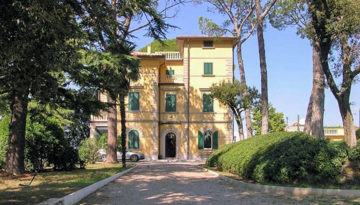 Historická vila na predaj Terricciola, Toscana,  Taliansko