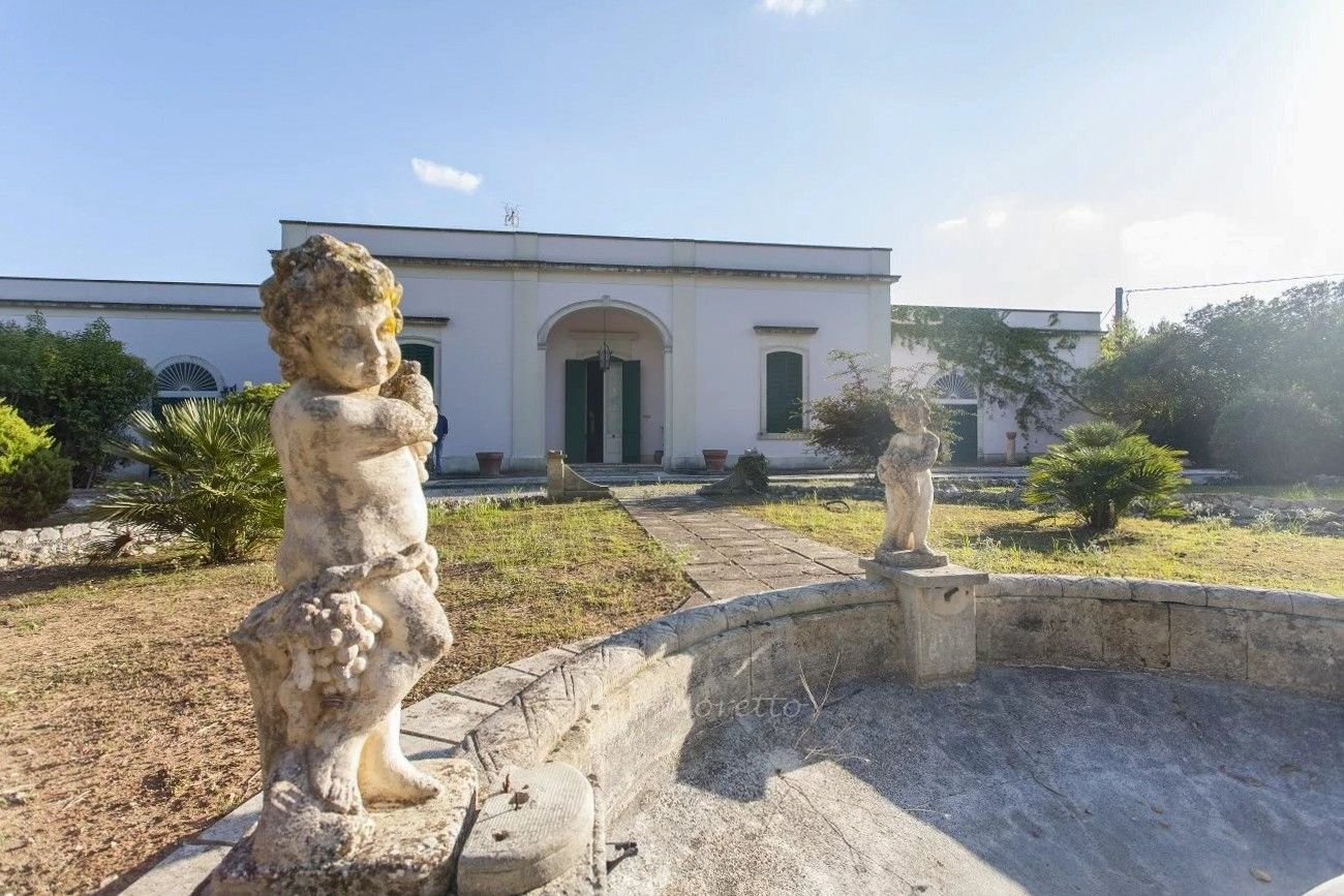 Fotky Historická vila s bazénom a záhradou v blízkosti Lecce