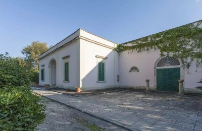 Historická vila na predaj Lecce, Puglia:  Pohľad zboku