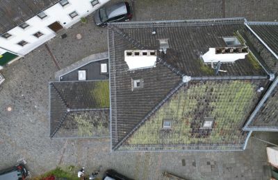 Meštiansky dom na predaj 53945 Blankenheim, Nordrhein-Westfalen, Ansicht Walmdächer Haupthaus und Anbau