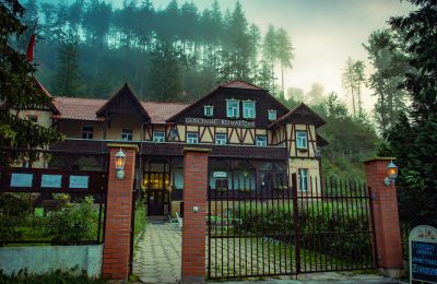 Historický objekt na predaj Kowalowa, województwo dolnośląskie, Front budynku