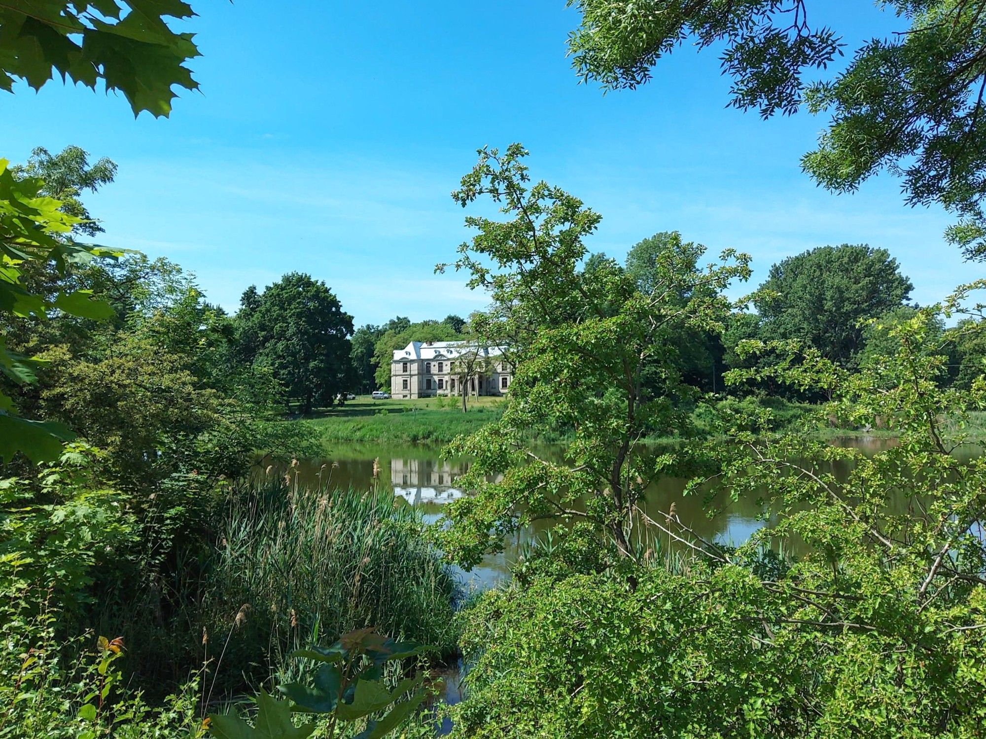 Fotky Kaštieľ a park medzi Bydgoszczou a Varšavou