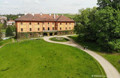 Zámok na predaj Kraj Vysočina, Prístup