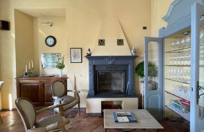 Historická vila na predaj Bee, Piemont, Kamin