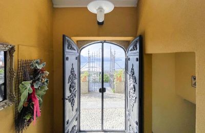 Historická vila na predaj Bee, Piemont, Vchod