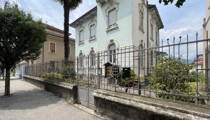 Apartmán v historickej budove na predaj Luino, Lombardsko,  Taliansko