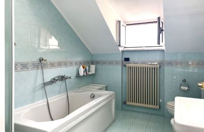 Apartmán v historickej budove na predaj Luino, Lombardsko, Kúpeľňa