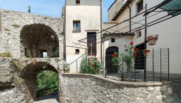 Historický objekt na predaj 05100 Cesi, Umbria,  Taliansko