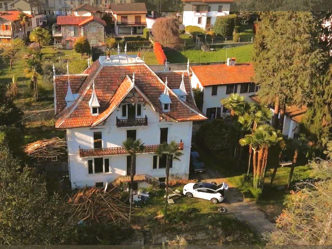 Fotky Elegantný byt v zrekonštruovanej vile v Verbania
