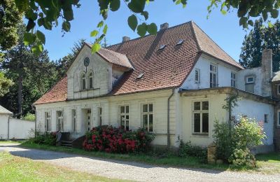 Kaštieľ na predaj 18556 Zürkvitz,  Zürkwitzer Str. 15, Mecklenburg-Vorpommern, Pohľad zboku
