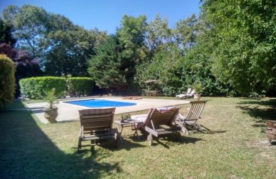 Zámok na predaj Burgundsko-Franche-Comté, Bazén