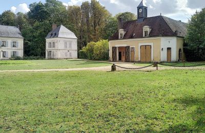 Zámok na predaj Burgundsko-Franche-Comté, Vedľajší dom