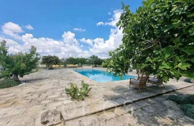 Kaštieľ na predaj Oria, Puglia, Bazén