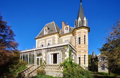 Kaštieľ na predaj Bagnères-de-Luchon, Occitanie, Exteriérový pohľad
