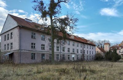Zámok na predaj Dobrocin, Pałac w Dobrocinie, województwo warmińsko-mazurskie, Vedľajší dom