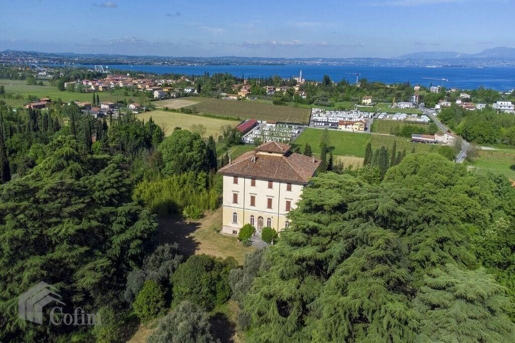 Fotky Historická vila pri jazere Garda