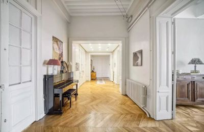 Apartmán v historickej budove na predaj Lyon, Lyon 2e Arrondissement, Place Bellecour, Auvergne-Rhône-Alpes, Vchod