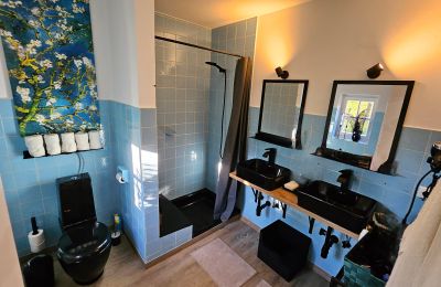 Zámok na predaj Astenet, Wallonie, Gästehaus  Badezimmer 
