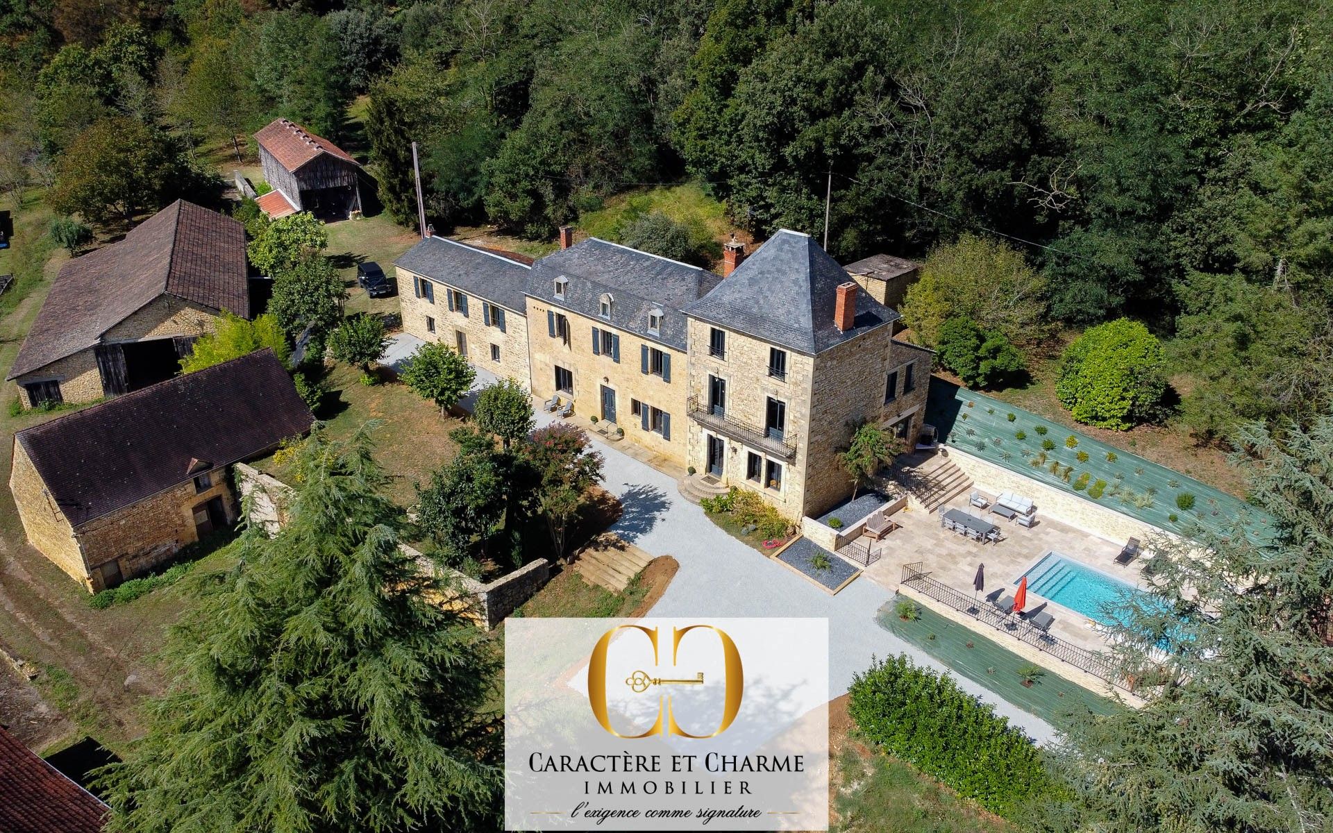 Fotky Sarlat: zrekonštruované vidiecke sídlo s 2 penziónmi