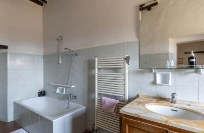 Vidiecky dom na predaj Castellina in Chianti, Toscana, Kúpeľňa