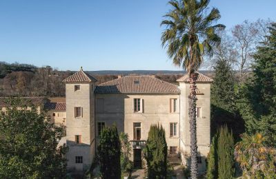 Kaštieľ na predaj Uzès, Occitanie, Pohľad z prednej strany