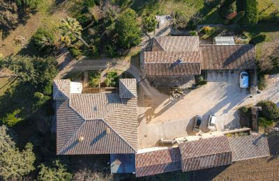 Kaštieľ na predaj Uzès, Occitanie, Strecha