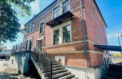 Historická vila na predaj Radomsko, Kolejowa  2, województwo łódzkie, Pohľad zboku