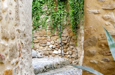 Historiskt hem till salu Uzès, Occitanie, Trädgård