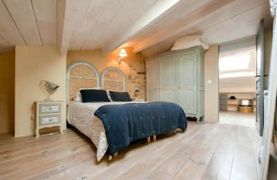 Historiskt hem till salu Uzès, Occitanie, Sovrum