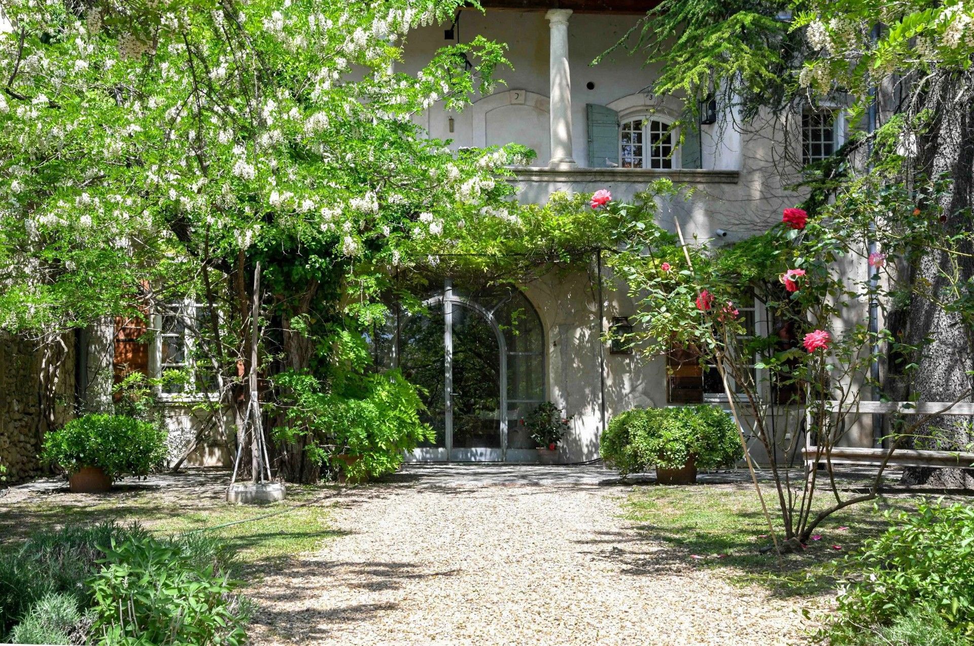 Fotky Dom v Provence so záhradou a historickou vínnou pivnicou