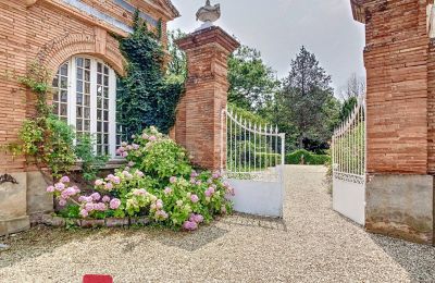 Zámok na predaj 31000 Toulouse, Occitanie, Vchod