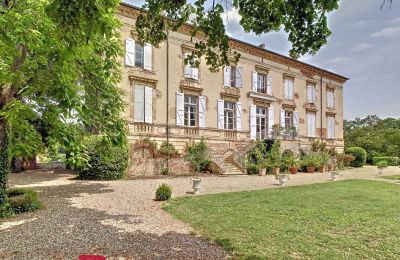 Zámok na predaj 31000 Toulouse, Occitanie, Pohľad zo zadnej strany