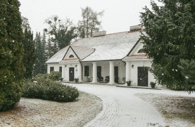 Kaštieľ na predaj województwo mazowieckie, Zimą...
