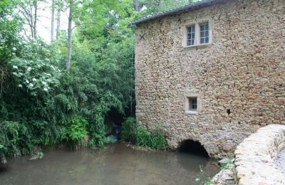 Kaštieľ na predaj Occitanie, Vedľajší dom