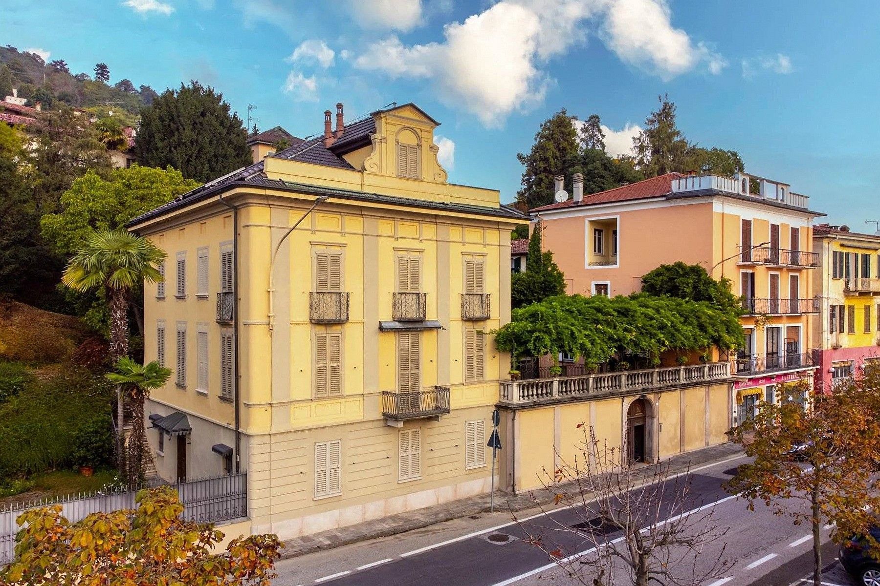 Fotky Villa De Fichard s boutique hotelom pri Maggiore jazere v Belgirate