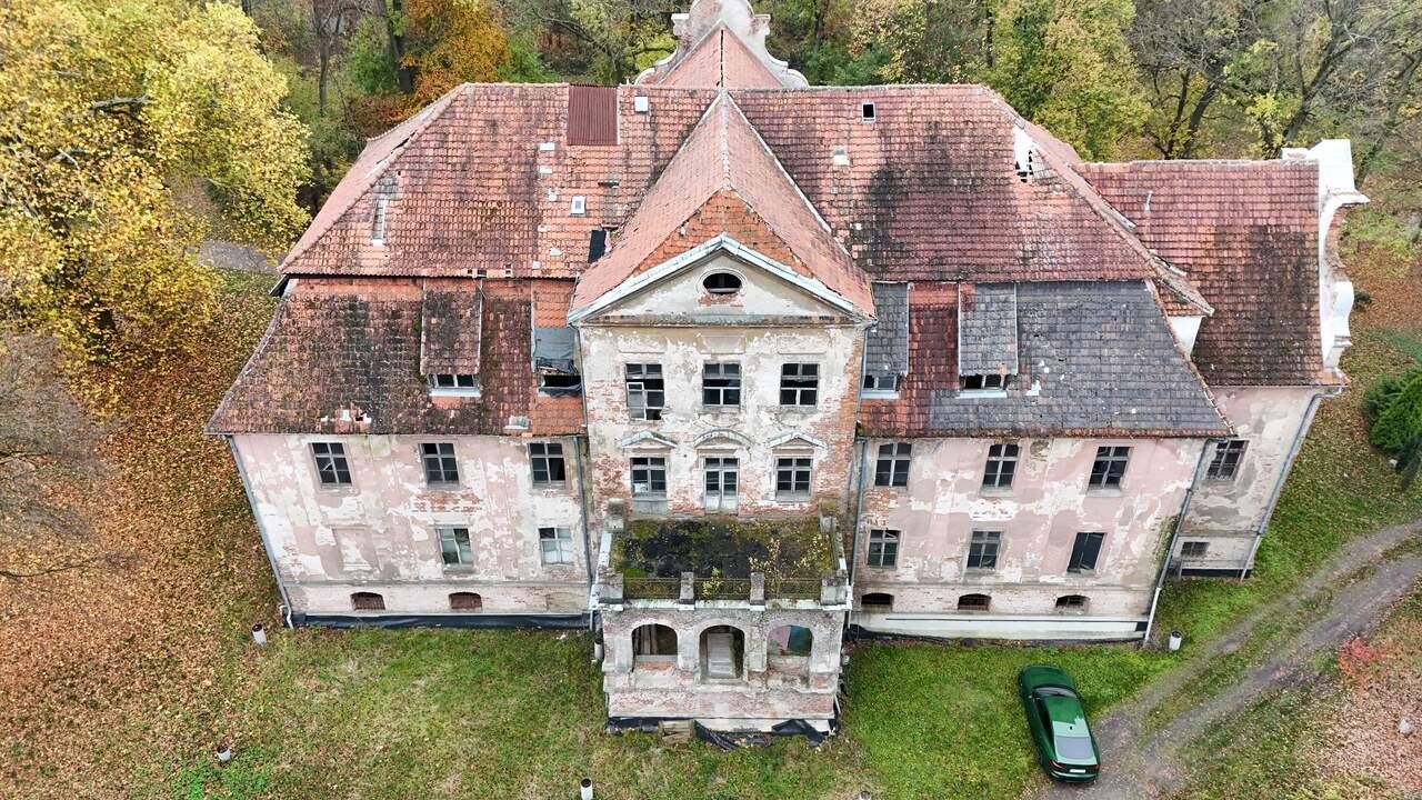 Fotky Barokový kaštieľ na predaj v Rychnowe, ideálny na súkromnú rezidenciu alebo butikový hotel