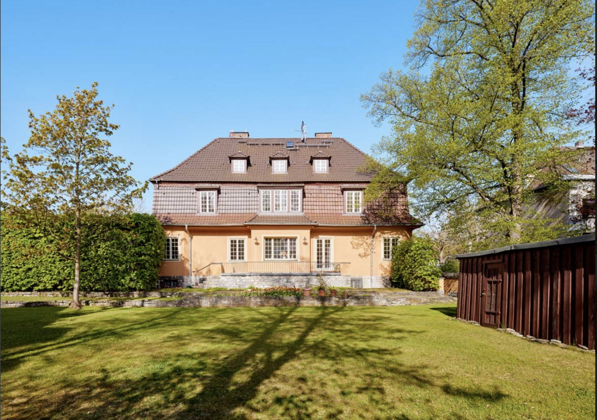 Fotky Historic Elegance Meets Modern Luxury: Unique Property for Exclusive Living and Working Berlin-Westend