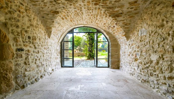 Historický objekt na predaj Uzès, Occitanie,  Francúzsko