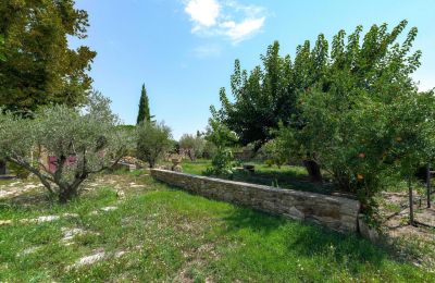 Historický objekt na predaj Uzès, Occitanie, Záhrada
