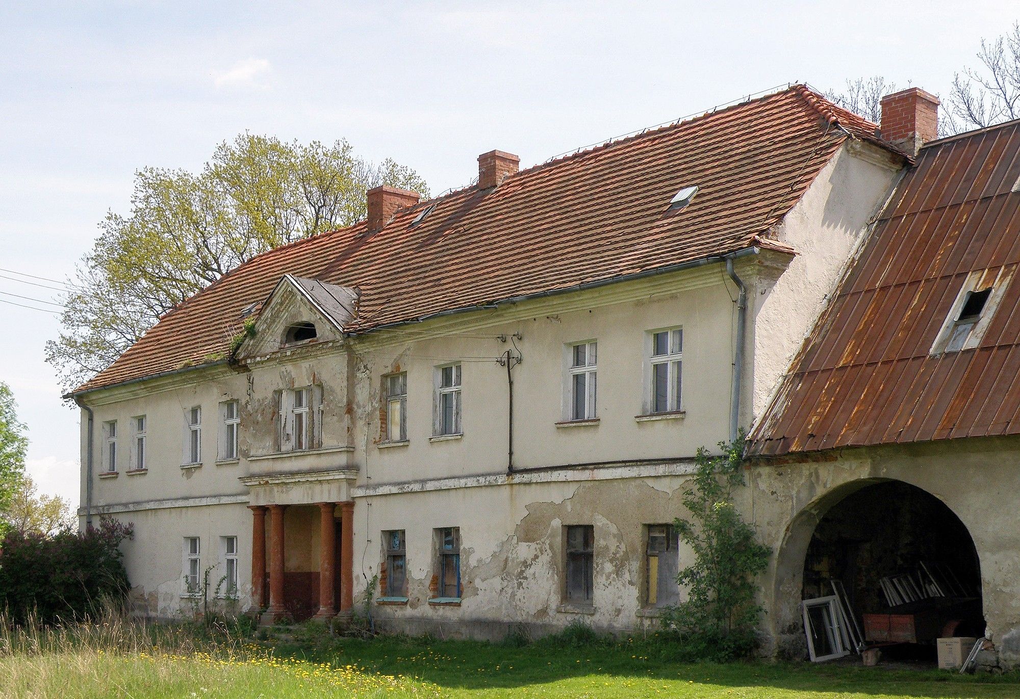 Fotky Kaštieľ s historickým parkom na predaj v obci Starków, Dolné Sliezsko