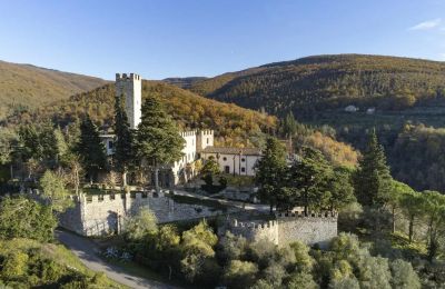 Hrad na predaj Croci di Calenzano, Toscana, Castello Dei Lagri