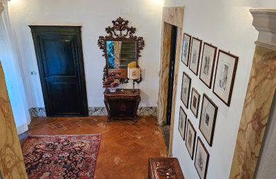 Historická vila na predaj Montecalvoli, Toscana, Schodisko