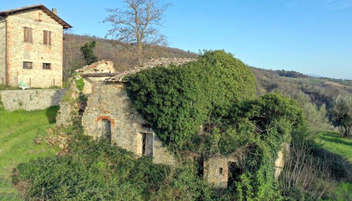 Vidiecky dom na predaj Perugia, Umbria,  Taliansko