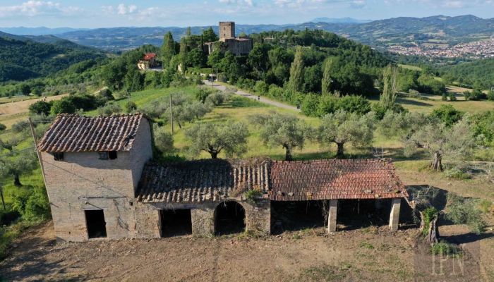 Vidiecky dom na predaj 06019 Umbertide, Umbria,  Taliansko