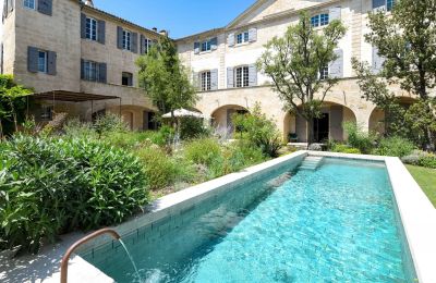 Kaštieľ na predaj 84000 Avignon, Provence-Alpes-Côte d'Azur, Obrázok 1/50