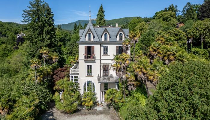 Historická vila na predaj Luino, Lombardsko,  Taliansko