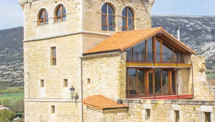 Veža na predaj Quintana de Valdivielso, Castilla y León,  Španielsko