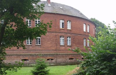 Historický objekt na predaj Kędzierzyn-Koźle, Wyspa 3, województwo opolskie, Pohľad zo zadnej strany